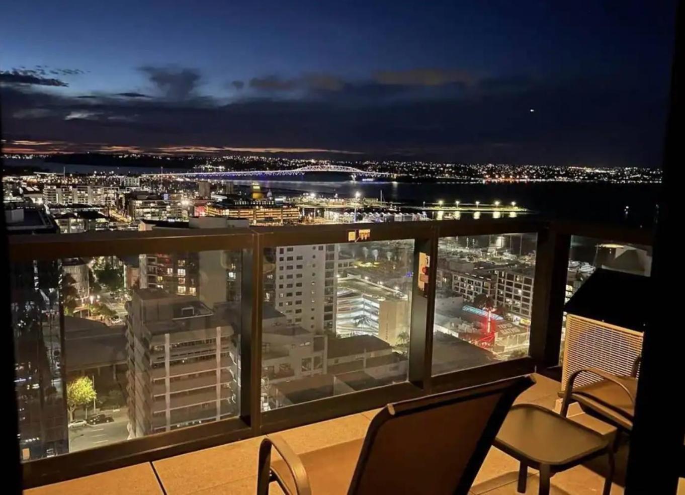 Gorgeous Seaview 2 Bedroom Apartment In Auckland Cbd ภายนอก รูปภาพ