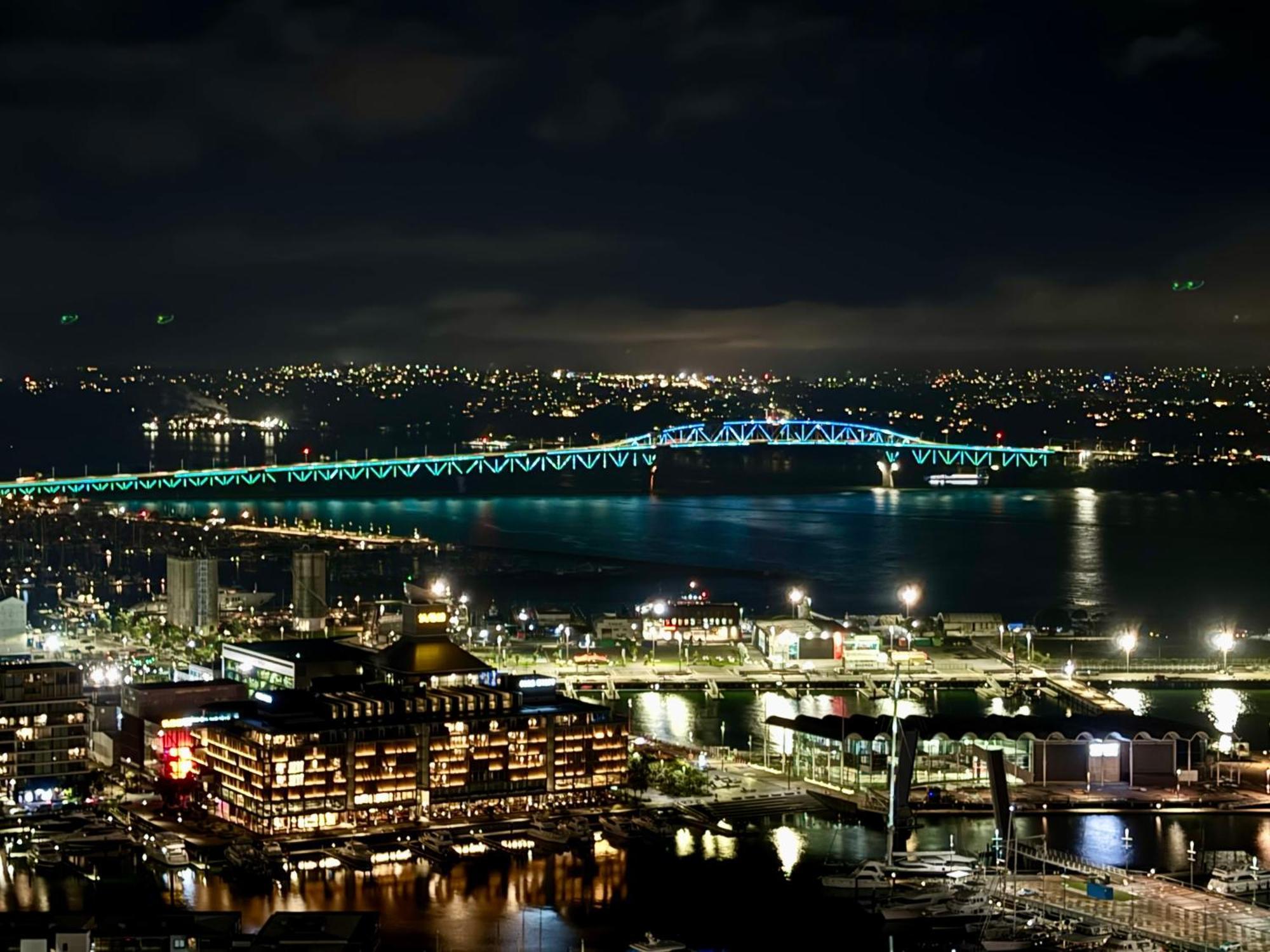 Gorgeous Seaview 2 Bedroom Apartment In Auckland Cbd ภายนอก รูปภาพ